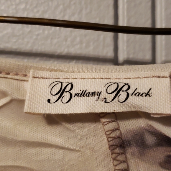 Women's shirt - Picture 3 of 3